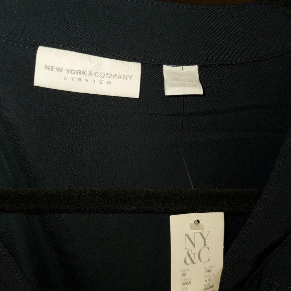 NY&CO - Chic Zip Front Navy Jumpsuit - Size L - Picture 5 of 5